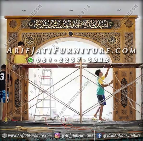 Pengrajin Mihrab Imam Masjid Kaligrafi Kayu Jati